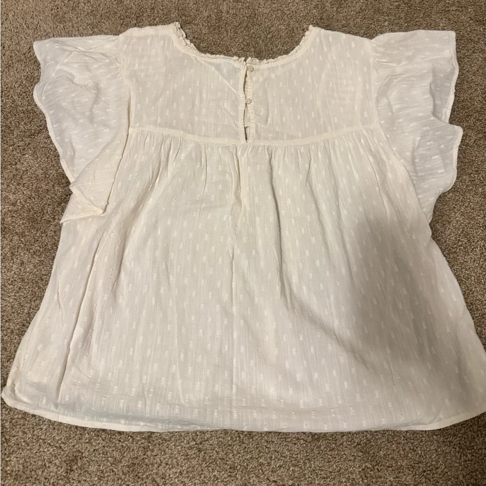 Old Navy Cream Smocked Ruffle Sleeve Blouse in Size XL - Picture 2 of 4